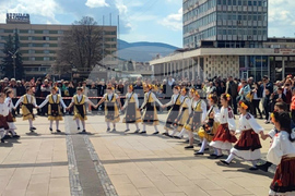 Перник - фолклорен фестивал