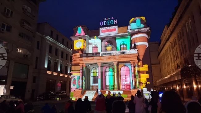 Румъния - Букурещ - Международен фестивал на светлината “Геометрия на града”