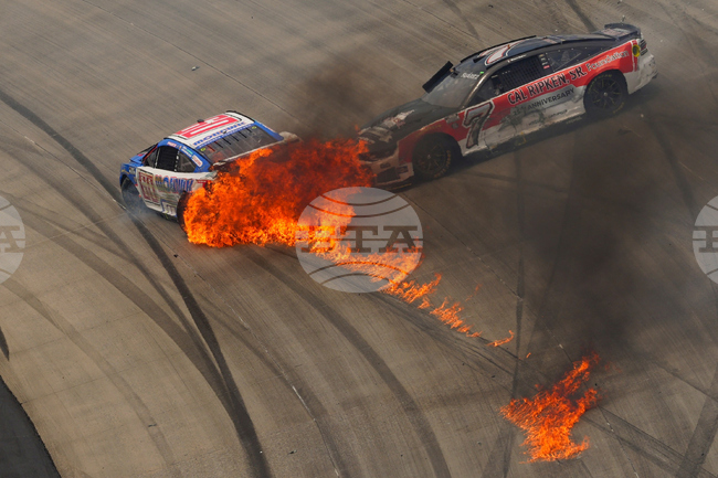 APTOPIX NASCAR Dover Auto Racing