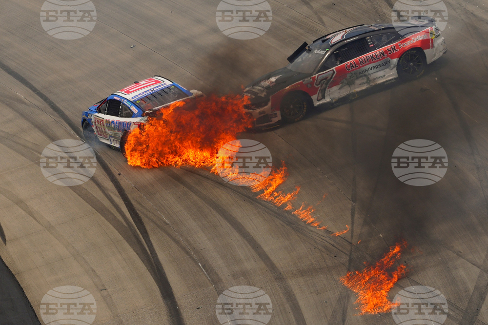 APTOPIX NASCAR Dover Auto Racing