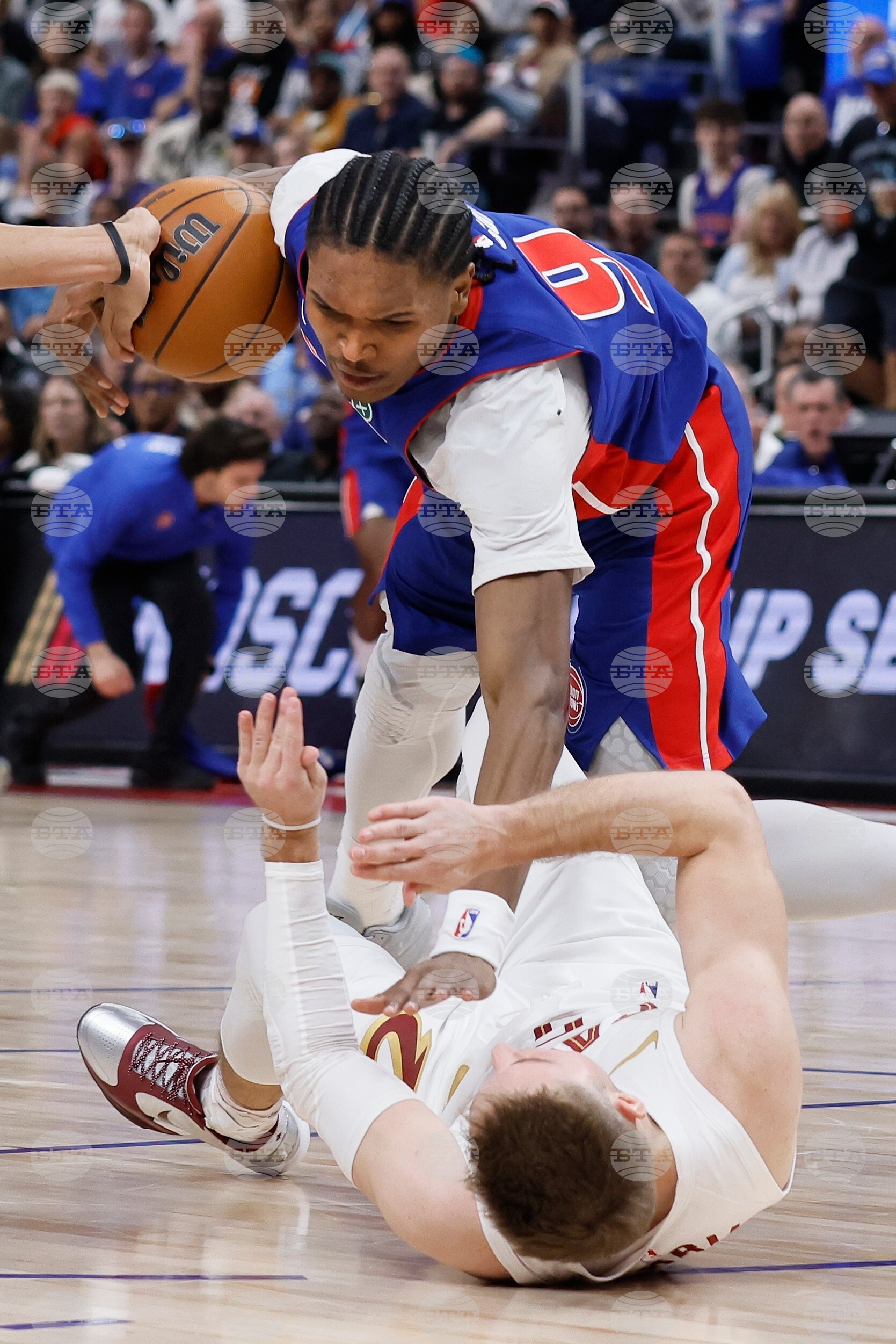 Cavaliers Pistons Basketball
