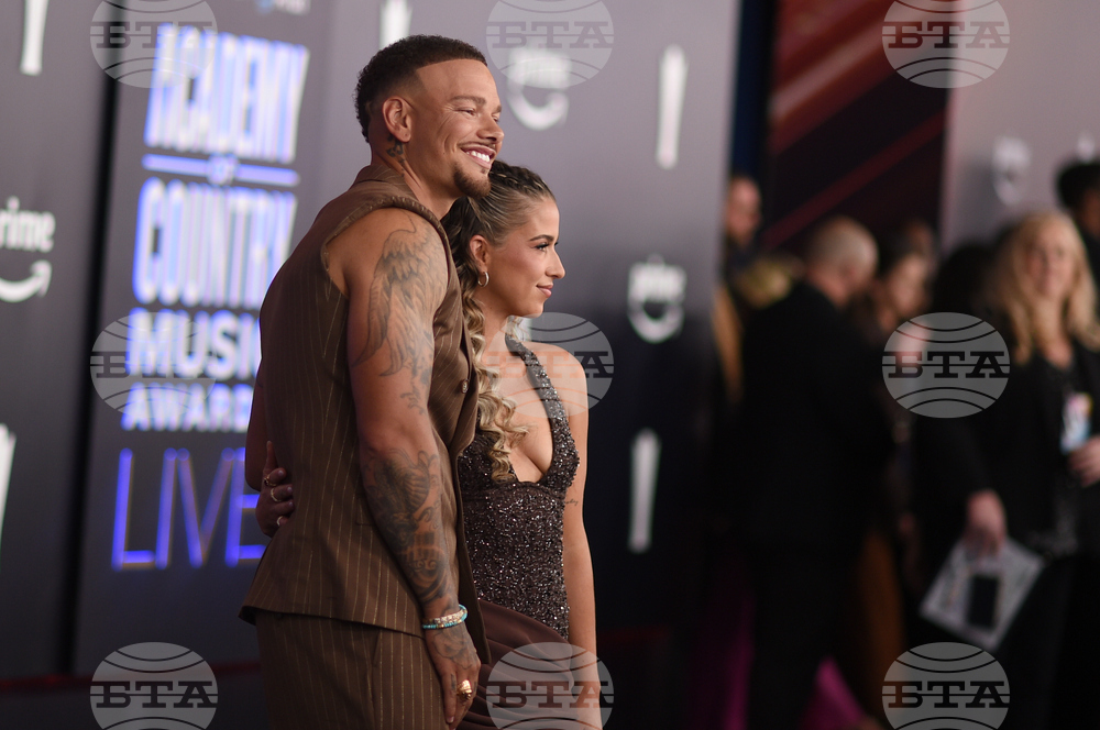 61st ACM Awards - Arrivals