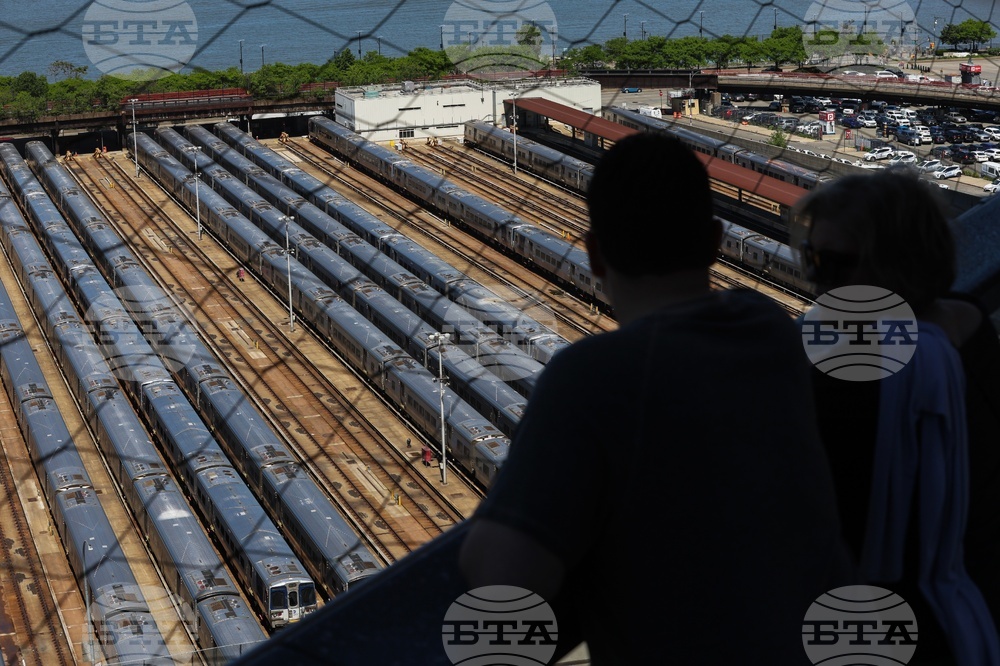 APTOPIX Long Island Rail Road Strike