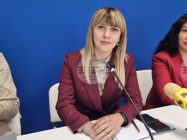 На територията на област Перник има 41 приемни семейства, при които са настанени 42 деца