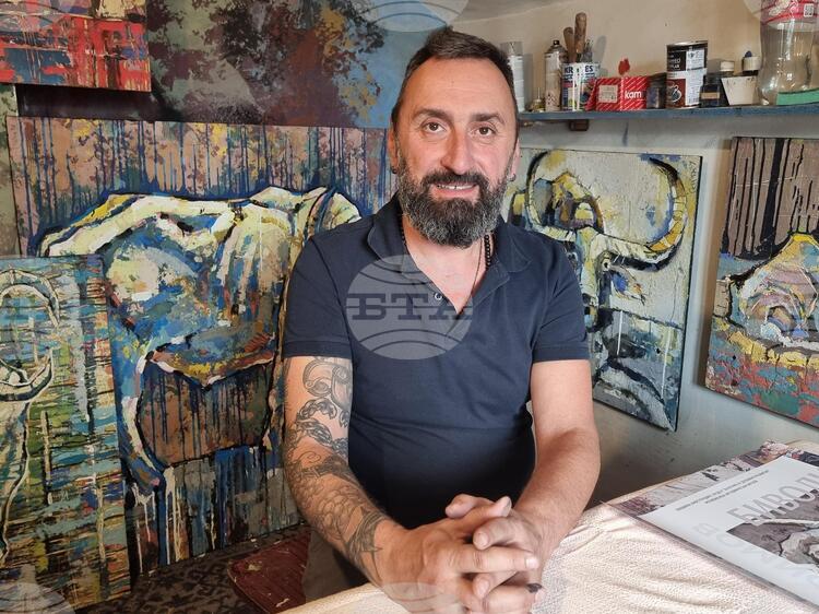Artist Evgeni Serafimov Presents "Buffaloes" Multimedia Project in Kyustendil on May 23
