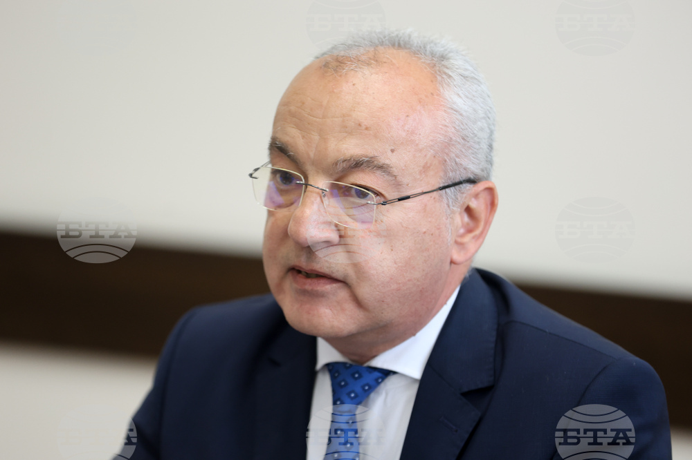 EC Fully Intends to Move Forward with Excessive Deficit Procedure against Bulgaria, Finance Minister Says