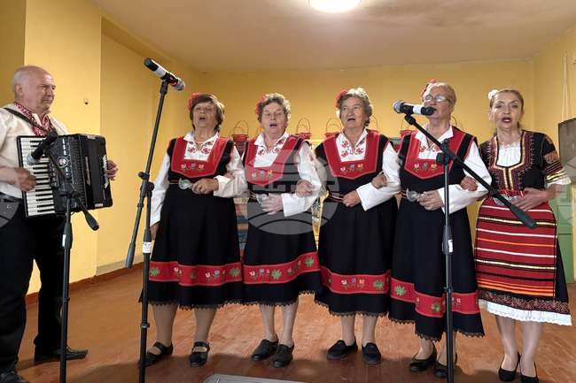 Село Ковачевци - концерт - Кремена Станчева - почит