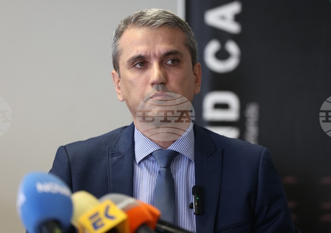 Заплахи са отправени и срещу министър Иван Демерджиев в последната вълна от изпратени имейли, съобщи директорът "Киберпрестъпност" в ГДБОП