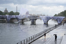France Bridge Installation