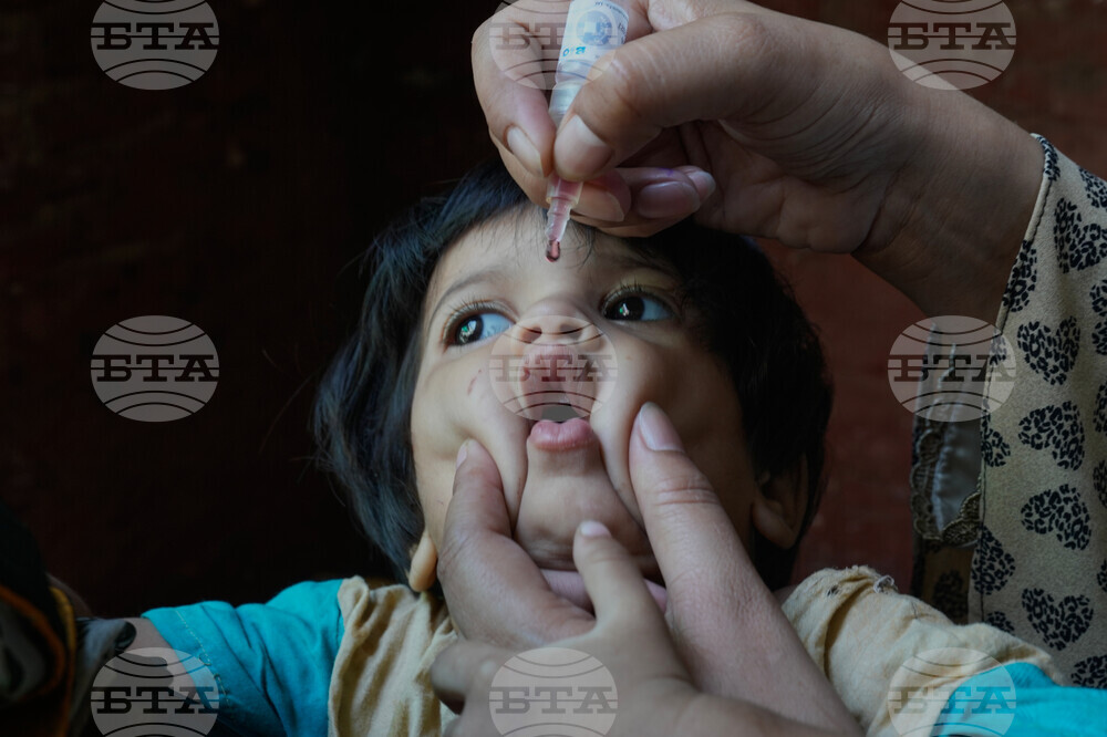 APTOPIX Pakistan Polio Vaccination