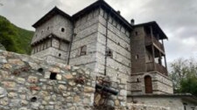 АТА: Реставрирана къща-кула привлича туристи в отдалечено албанско село