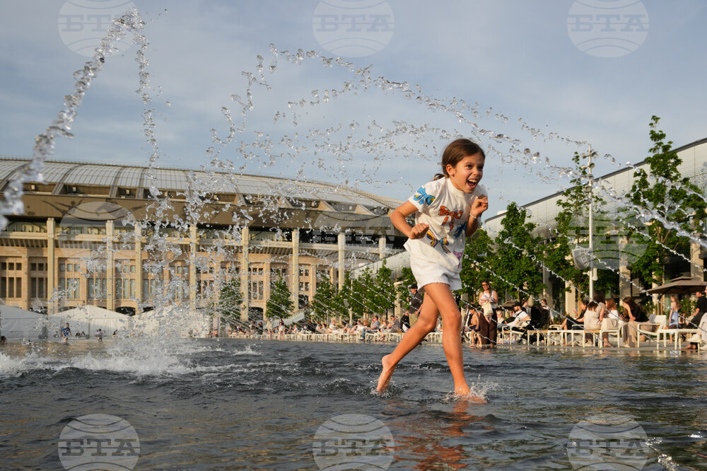 APTOPIX Russia Daily Life