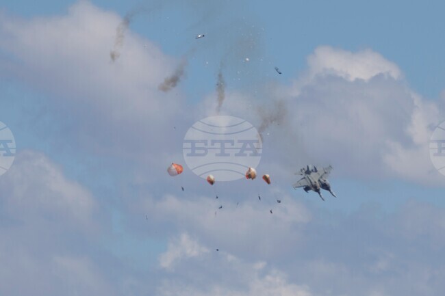 APTOPIX Air Show Planes Collide