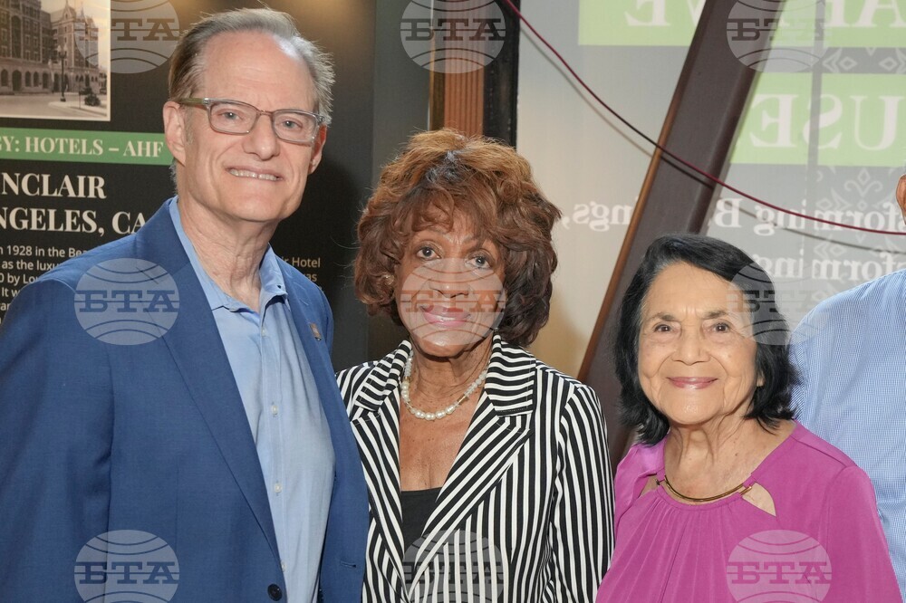 Joyful Crowd Celebrates Dolores Huerta as AHF’s New Robert Vargas Mural Unveiled