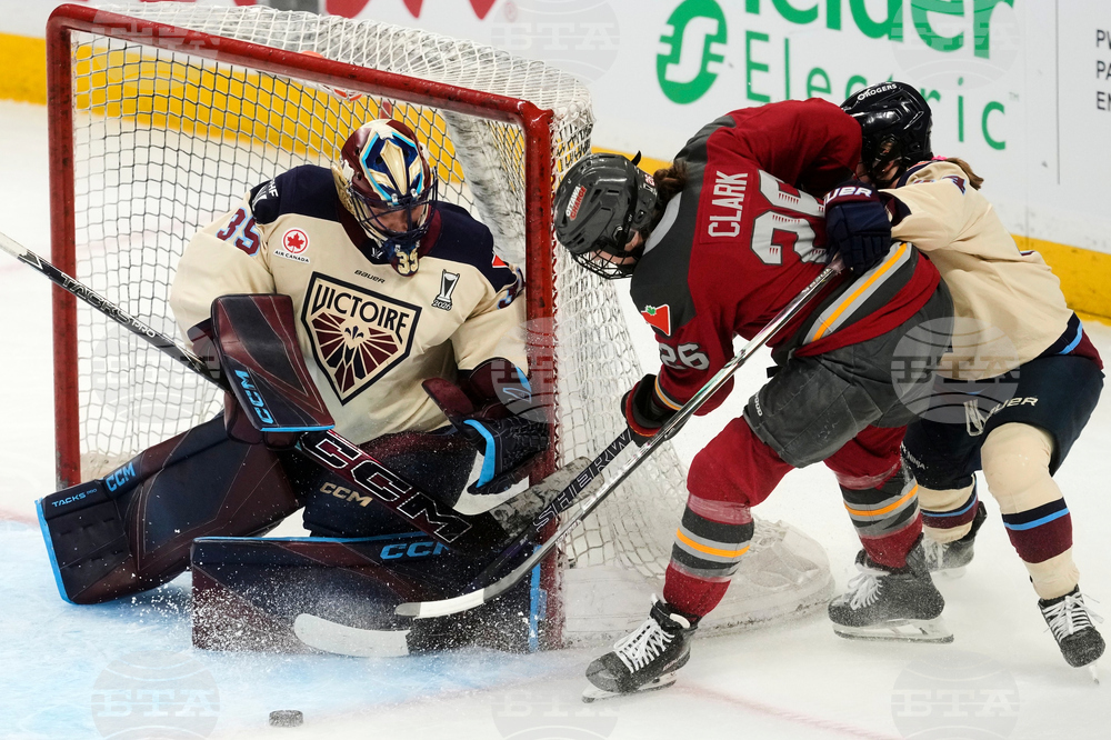 PWHL Victoire Charge Hockey