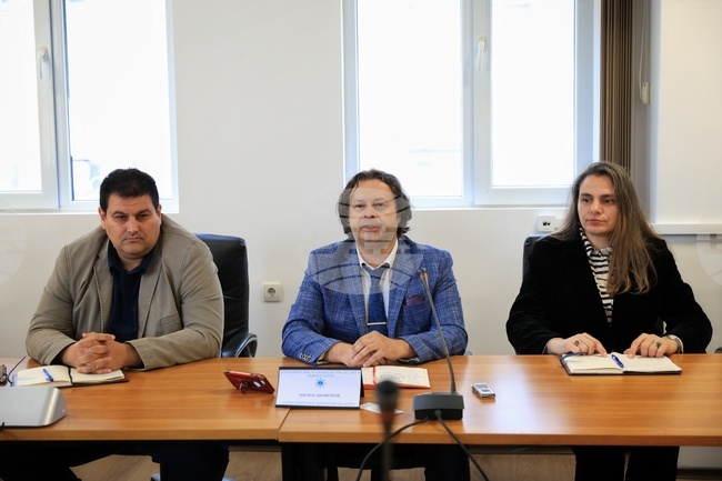 България поддържа засилена комуникация с Румъния по въпросите за улова на калкан в Черно море, обяви директорът на ИАРА Милен Димитров 