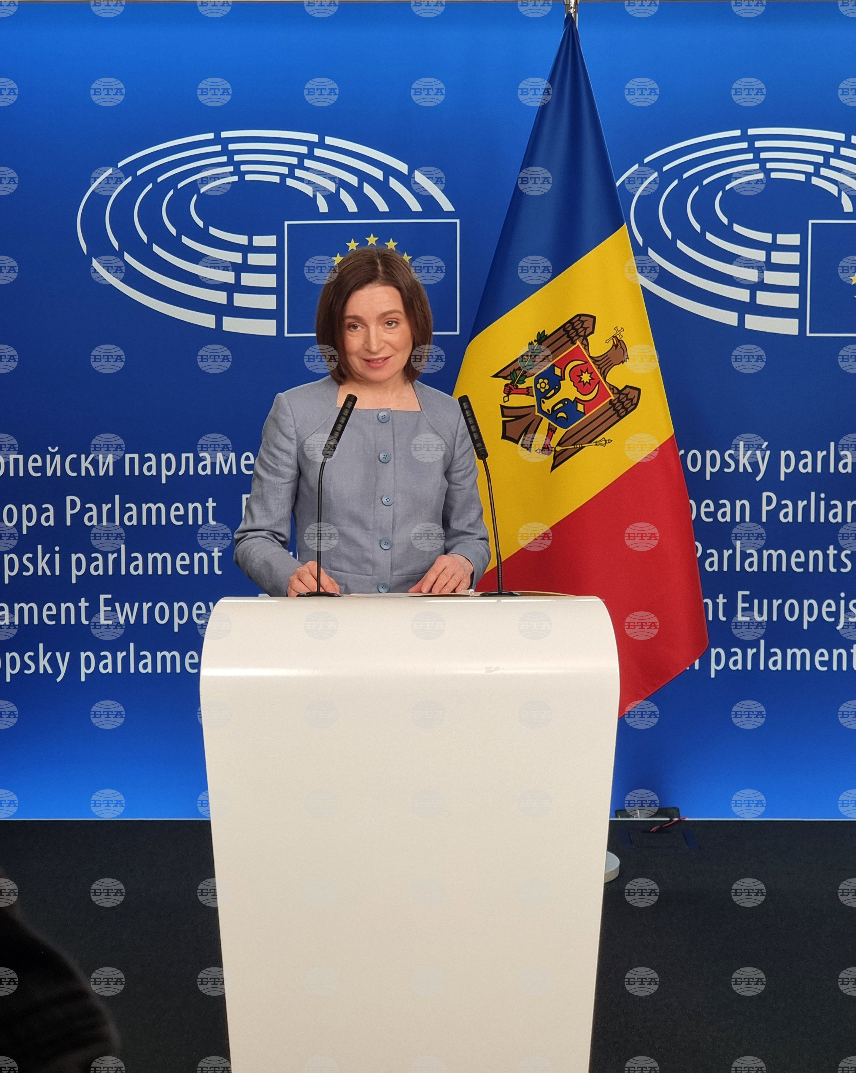 Франция - Страсбург - Мая Санду - Роберта Мецола - пресконференция