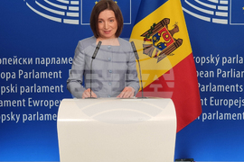 Франция - Страсбург - Мая Санду - Роберта Мецола - пресконференция