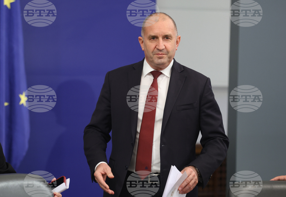 Министерски съвет  - Румен Радев  - представители на търговски вериги - среща