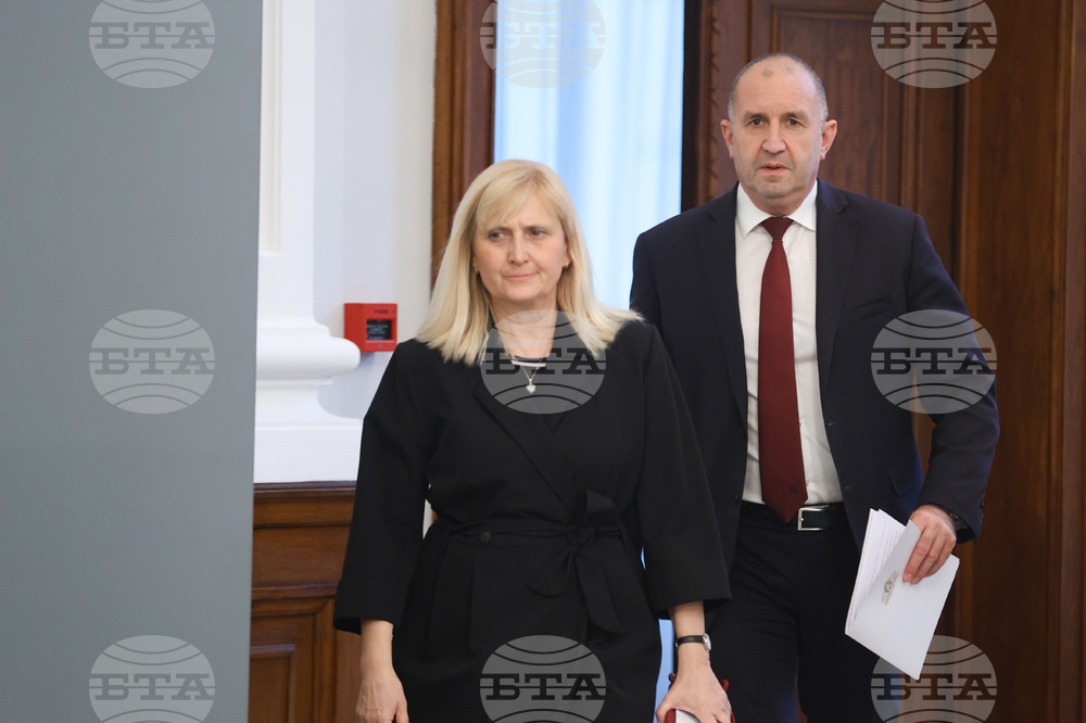 Министерски съвет  - Румен Радев  - представители на търговски вериги - среща