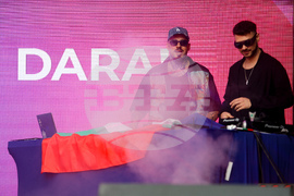 Площад „Княз Александър I Батенберг“ - DARA PARTY - концерт