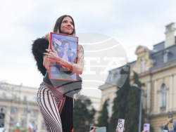 Площад „Княз Александър I Батенберг“ - DARA PARTY - концерт