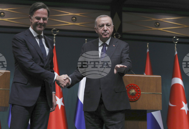 Ердоган е разговарял по телефона с генералния секретар на НАТО Марк Рюте след срещата в Белия дом, съобщи турското президентство