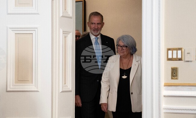 Canada Spain Royals