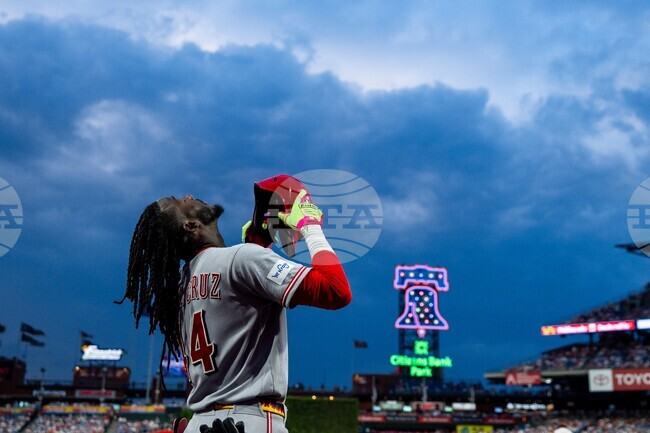 APTOPIX Reds Phillies Baseball