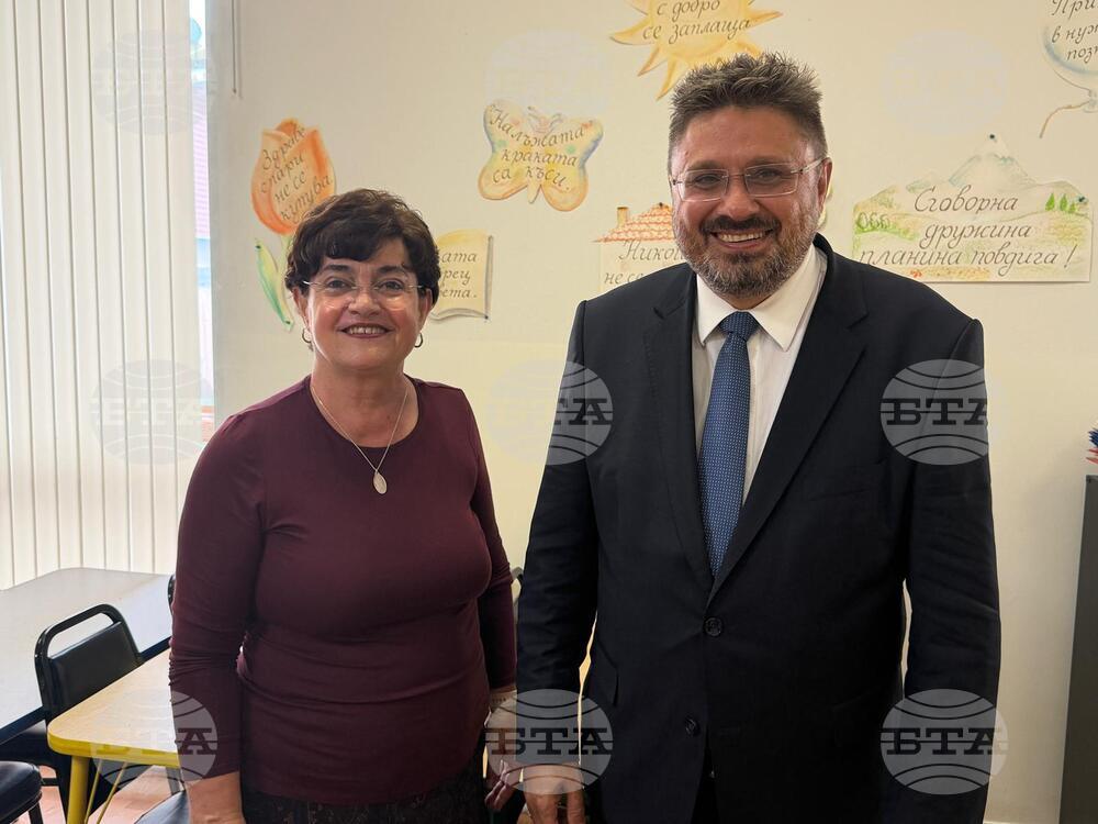 BTA Director General Presents Opportunities for News Distribution from Bulgarian Schools, Churches in Chicago