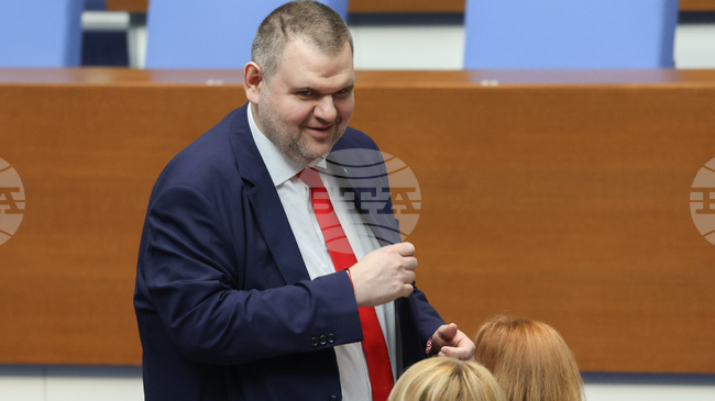 Сезирам прокуратурата за проверка на твърденията на „Демократична България“ за мои пътувания зад граница, каза Делян Пеевски