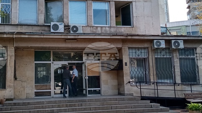 В Плевен бяха открити и насочени към екарисаж 120 килограма пилешко месо без маркировка, съобщиха от полицията
