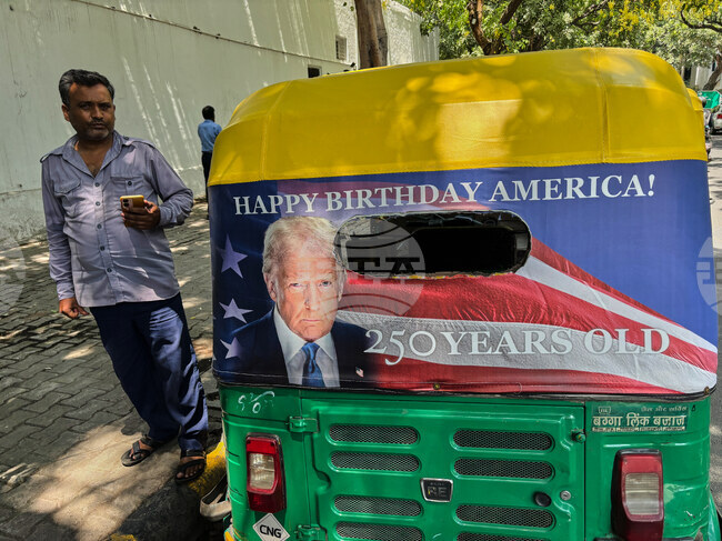 India Trump Auto Rickshaw