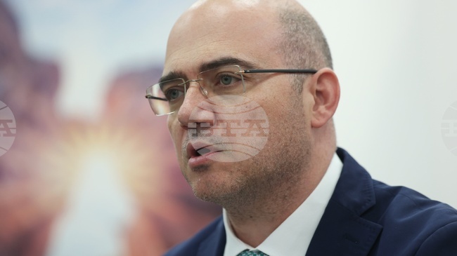 Илин Димитров описа завареното наследство в министерството като „тежко“ и определи институцията като деинституционализиран орган