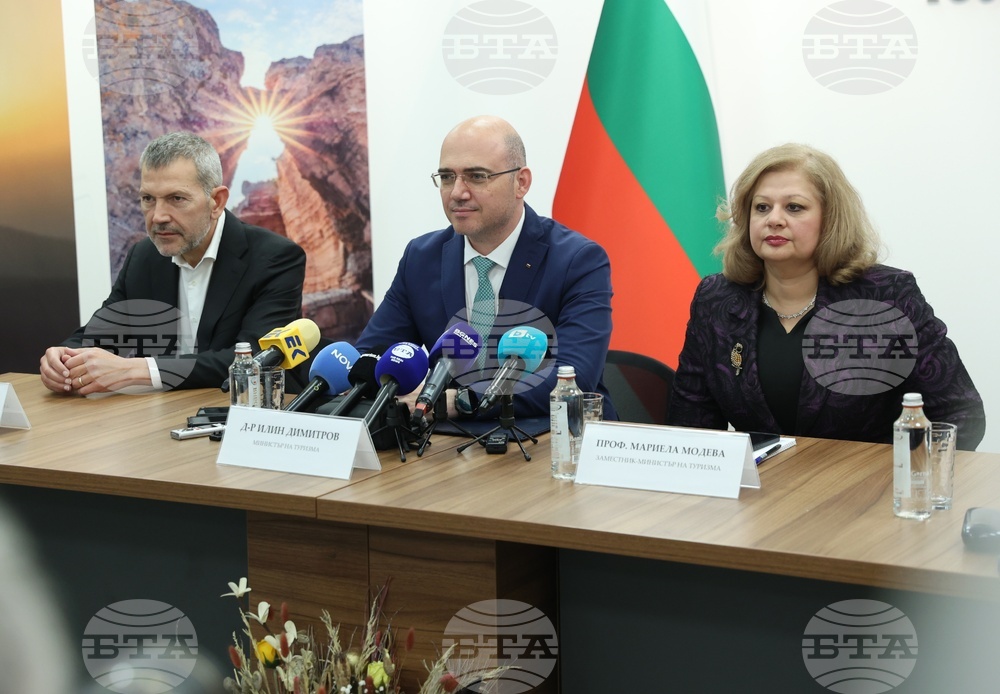 Министър Илин Димитров представи Програмата за развитие на сектор „Туризъм“ и обяви, че ще работи и за възможността ваучерите за храна да могат да се използват и за туризъм