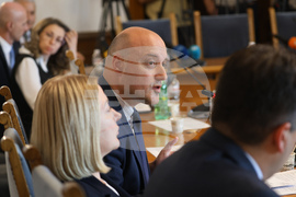 Народно събрание - временна комисия за организация на дейността - заседание