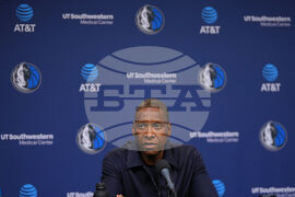 Mavericks Ujiri Basketball