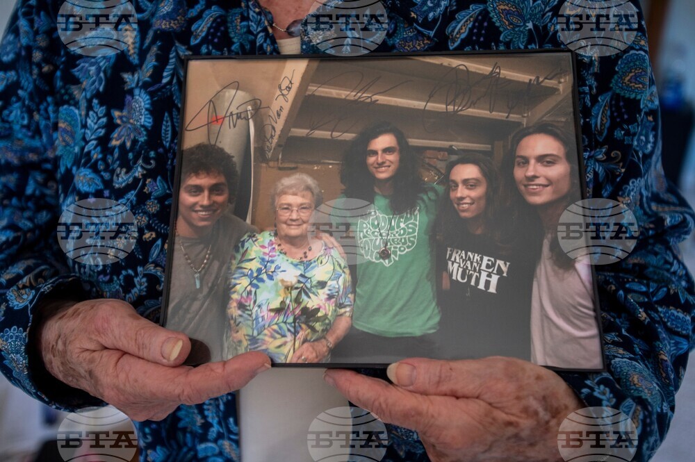 Obit Gretna Van Fleet