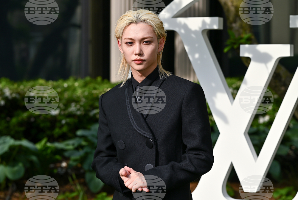 Louis Vuitton Cruise 2027 Collection Fashion Show