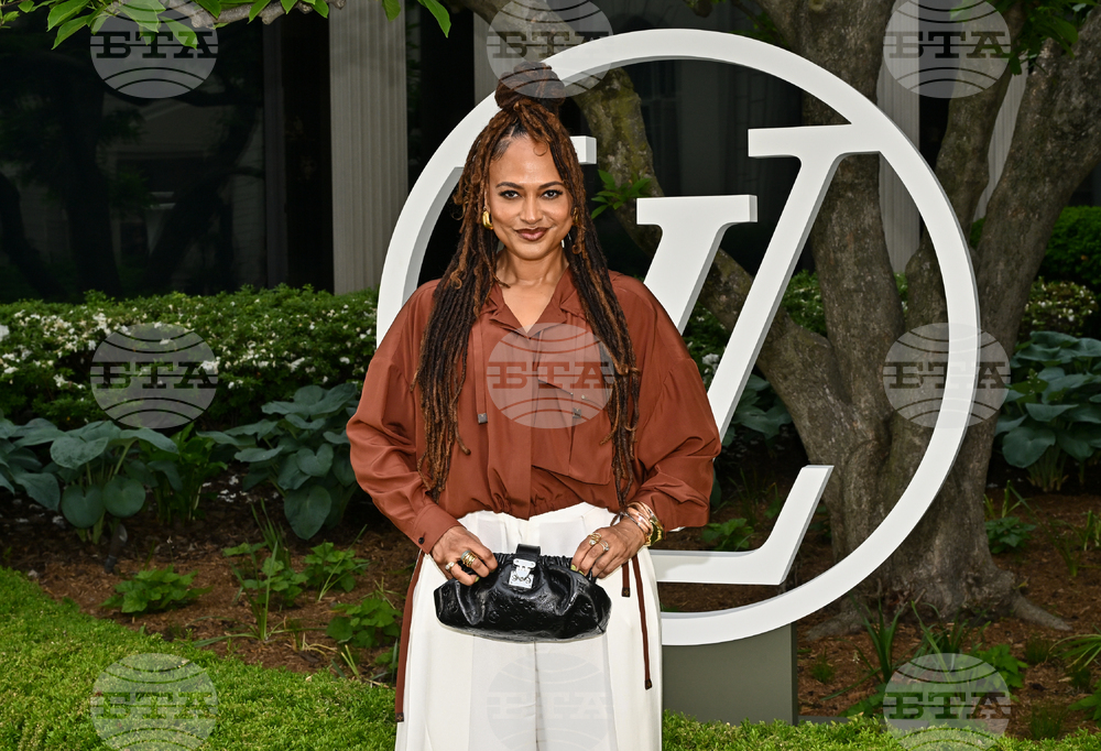 Louis Vuitton Cruise 2027 Collection Fashion Show