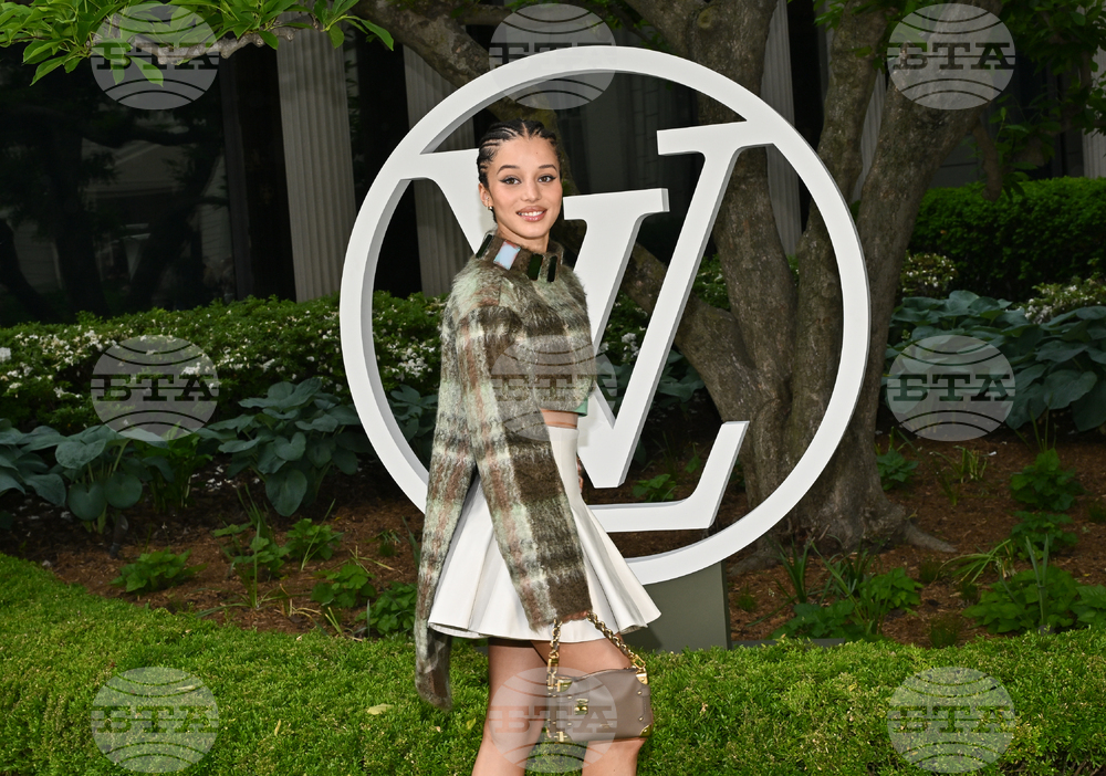 Louis Vuitton Cruise 2027 Collection Fashion Show