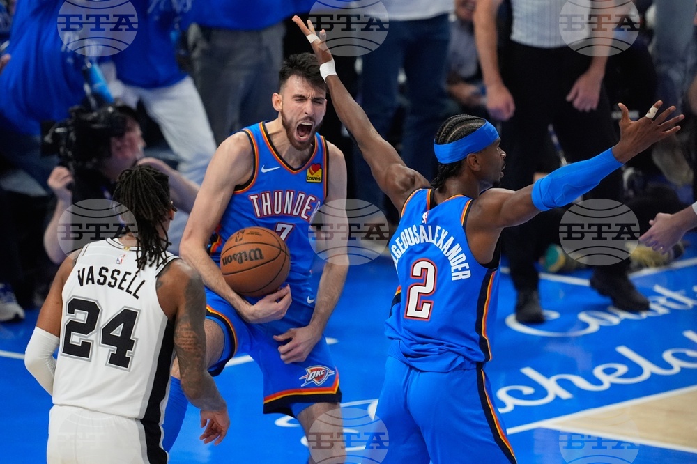 APTOPIX Spurs Thunder Basketball