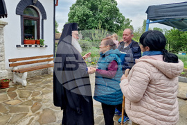 Село Осмар - Варненски и Великопреславски митрополит Йоан - литургия
