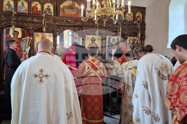 Село Осмар - Варненски и Великопреславски митрополит Йоан - литургия