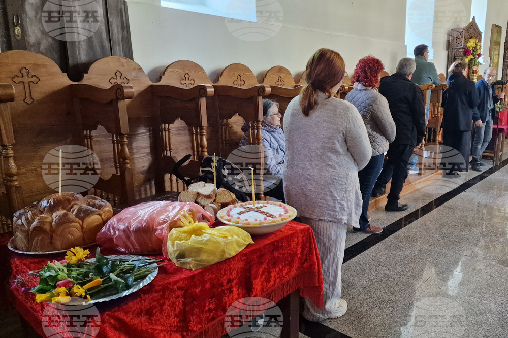 Село Осмар - Варненски и Великопреславски митрополит Йоан - литургия