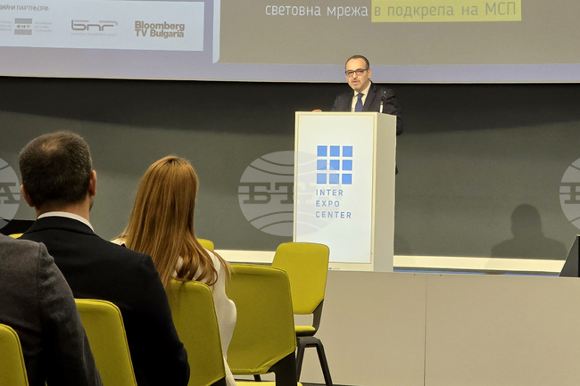 Изкуственият интелект вече не е просто технология, а нова бизнес среда, каза председателят на БСК Добри Митрев на форум 