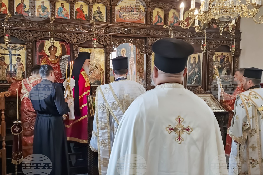 Село Осмар - Варненски и Великопреславски митрополит Йоан - литургия