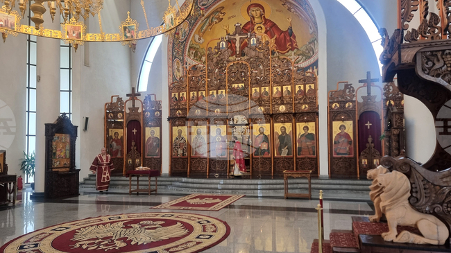 Цялата история на Църквата Христова е в посланието на апостол Павел до евреите, каза отец Иван Марински в храма „Св. Висарион Смоленски“ в Смолян 