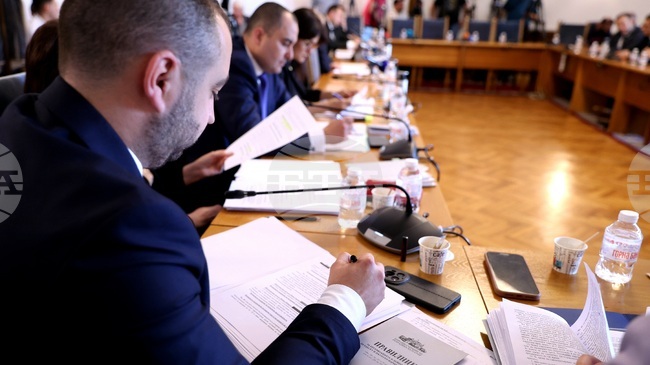 Временната комисия по правилника прие правилата за работа на 52-рото Народно събрание