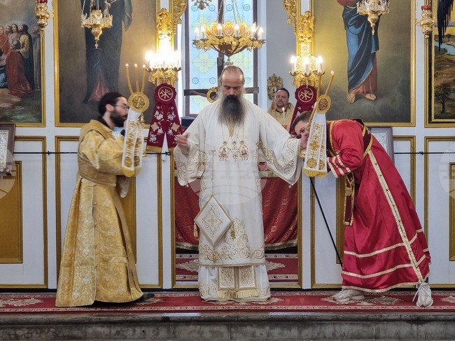 До идването на Христос човеците са живели подвластни на страстите и не са могли да се избавят от тях, каза патриарх Даниил в село Крайници